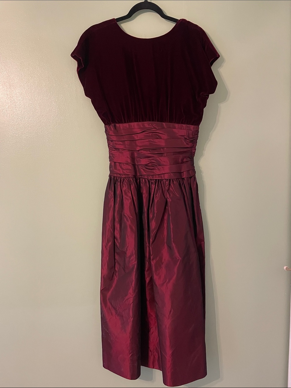 Elegant Wine Red Velvet & Satin Cocktail Dress